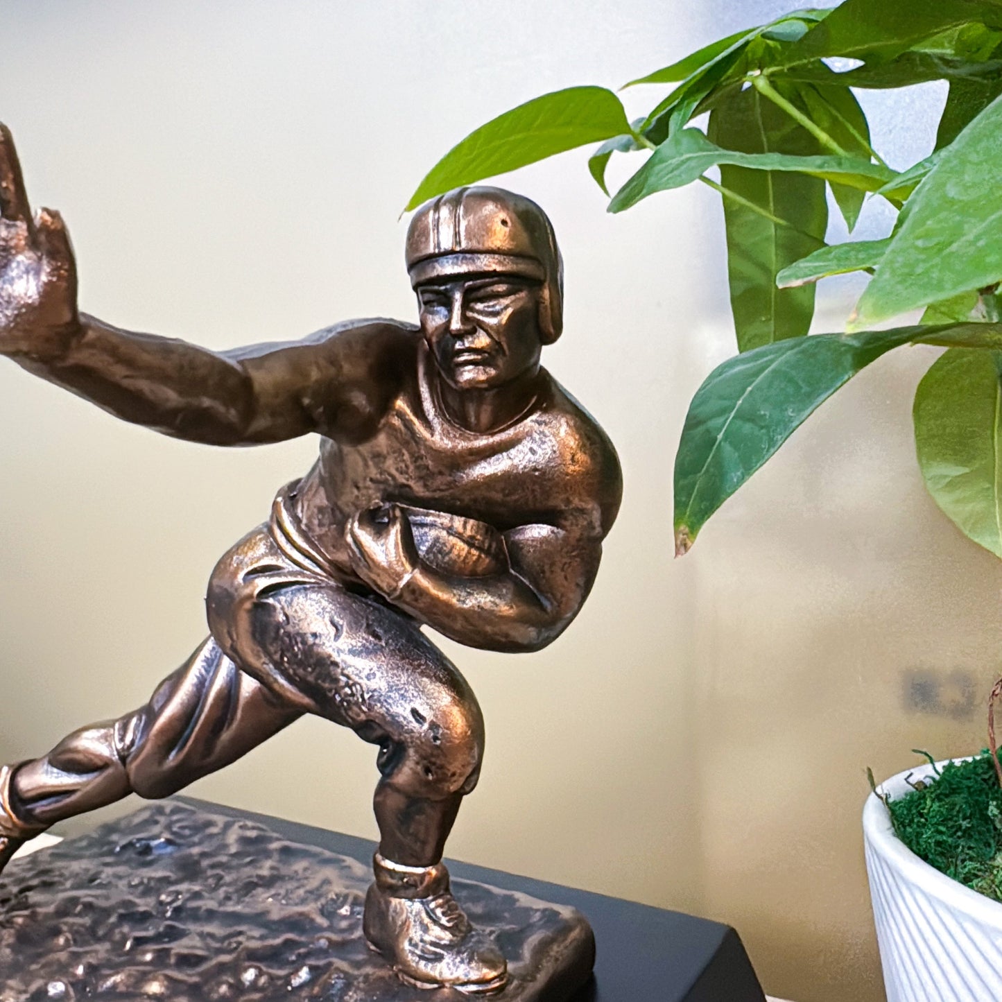 1960 Navy Midshipmen Joe Bellino NCAA Heisman Trophy