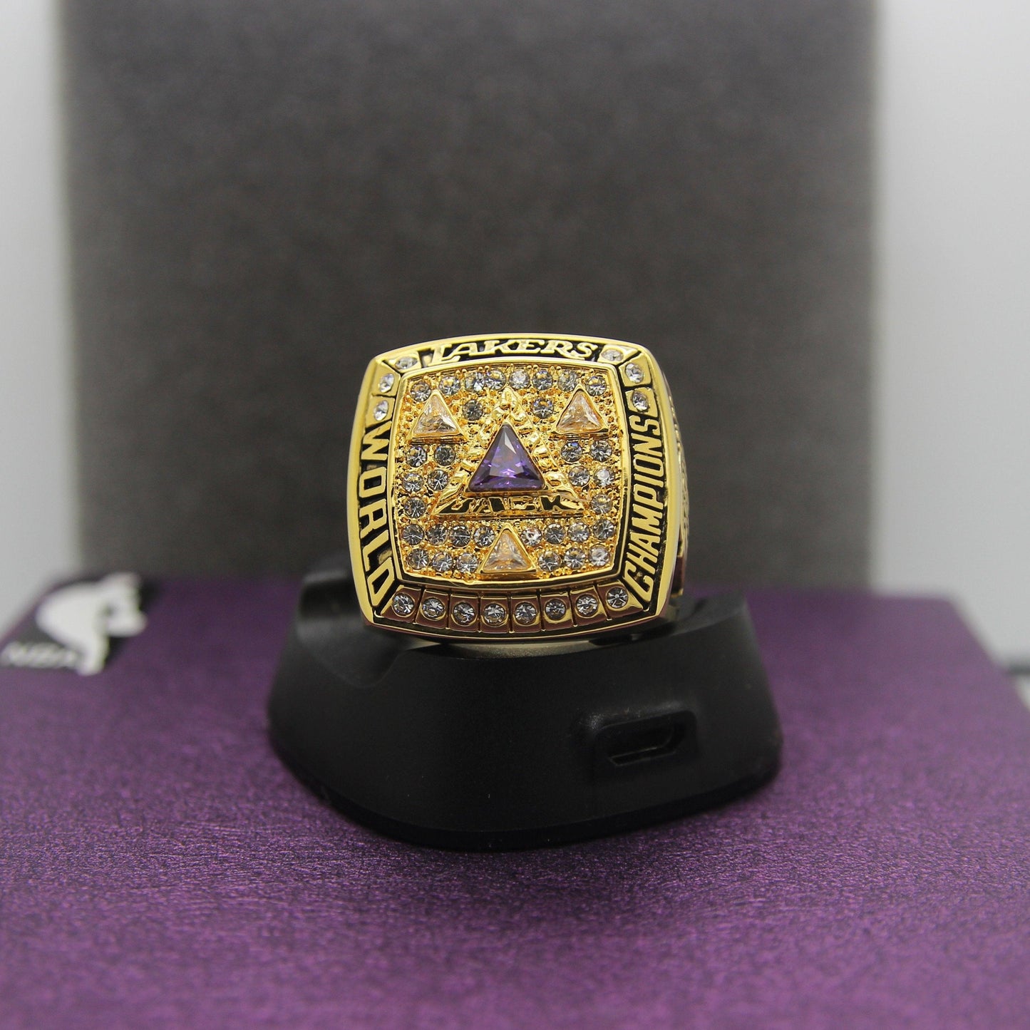 2002 Los Angeles Lakers Championship Ring - Premium Series