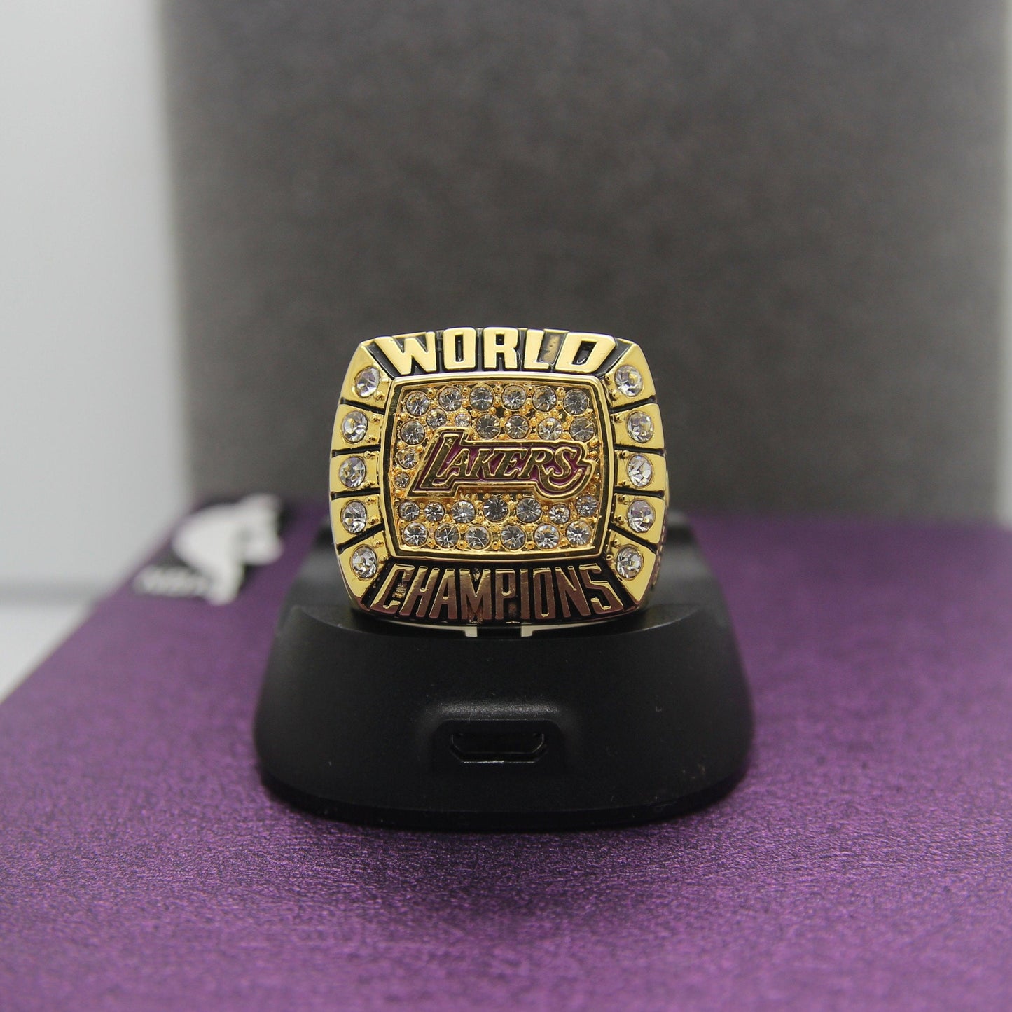 2000 Los Angeles Lakers Championship Ring - Premium Series
