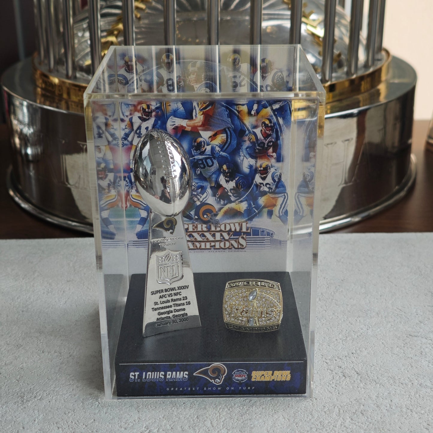 2000 Los Angles Rams Super Bowl XXXIV Championship Trophy Display Case