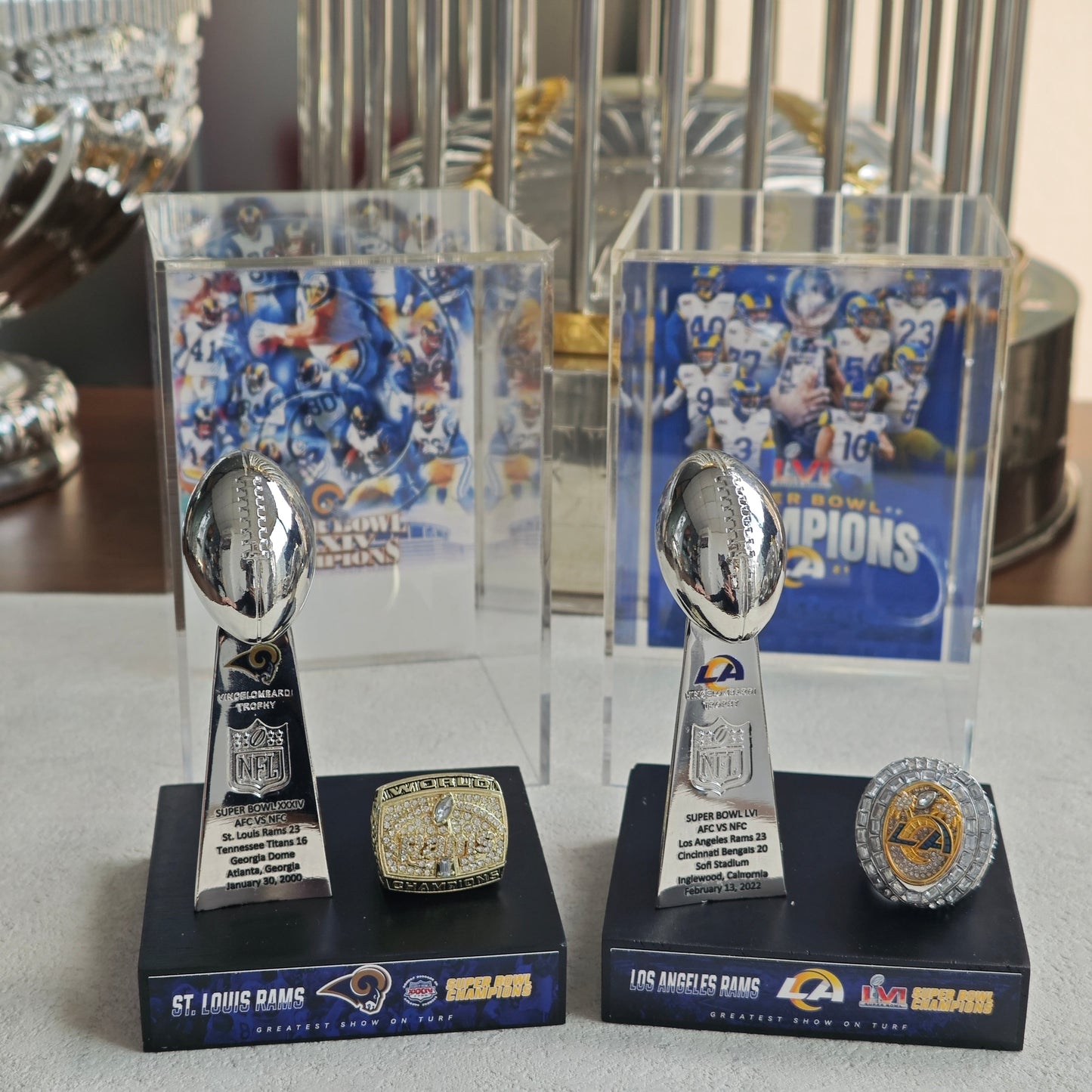 2000 Los Angles Rams Super Bowl XXXIV Championship Trophy Display Case