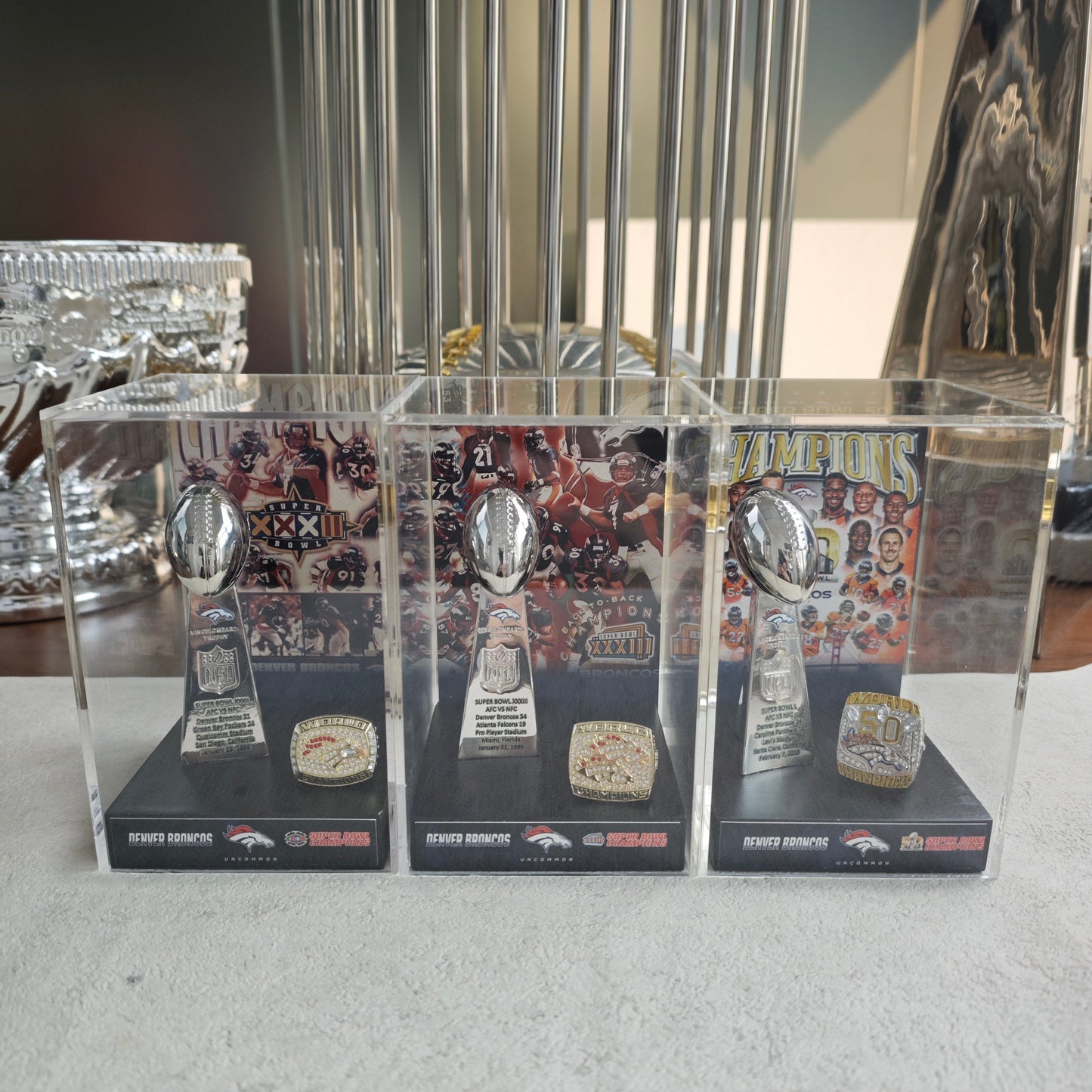 1998 Denver Broncos Super Bowl XXXII Championship Trophy Display Case