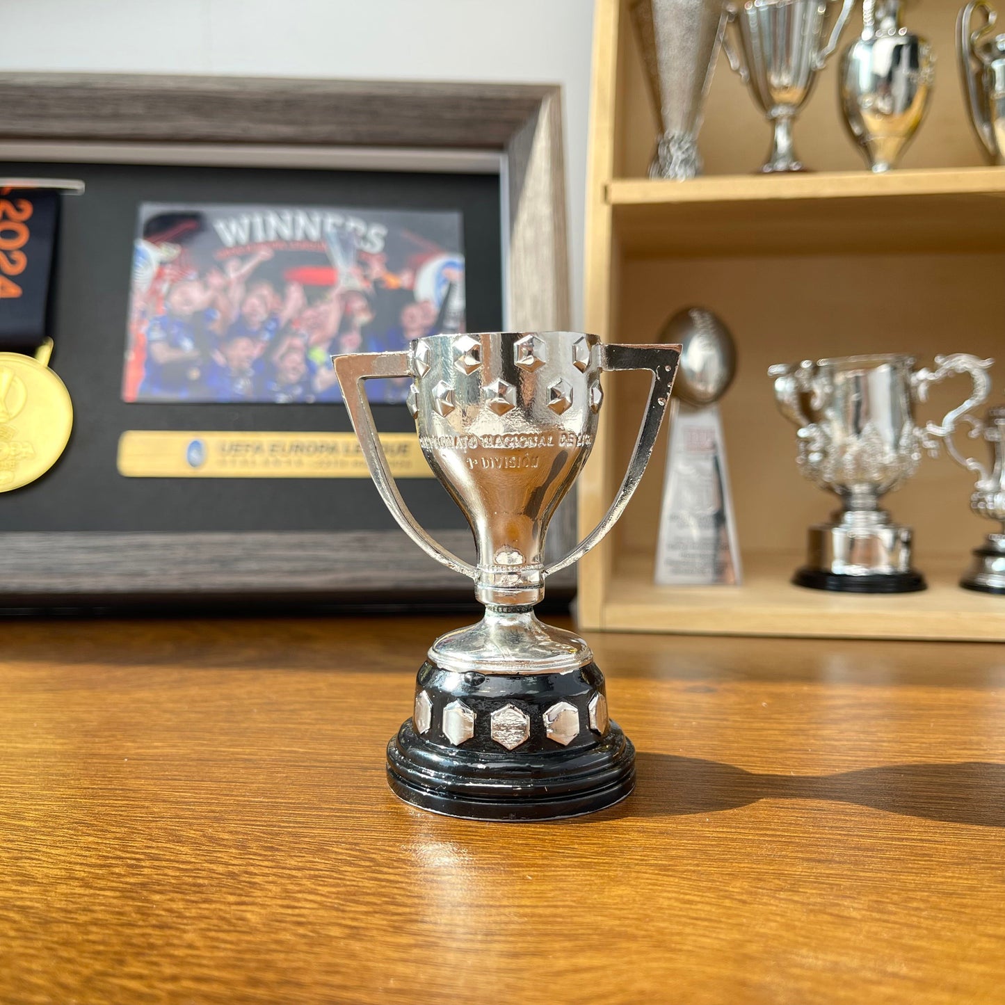 La Liga Trophy(Indicate what ribbon you want)