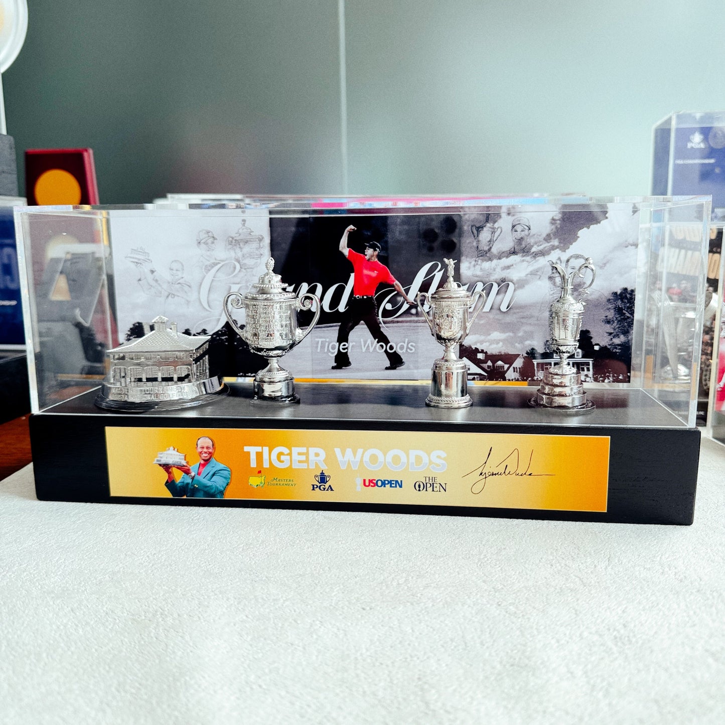 Tiger Woods Golf Grand Slam Trophy  Display Case[Trophies Included]
