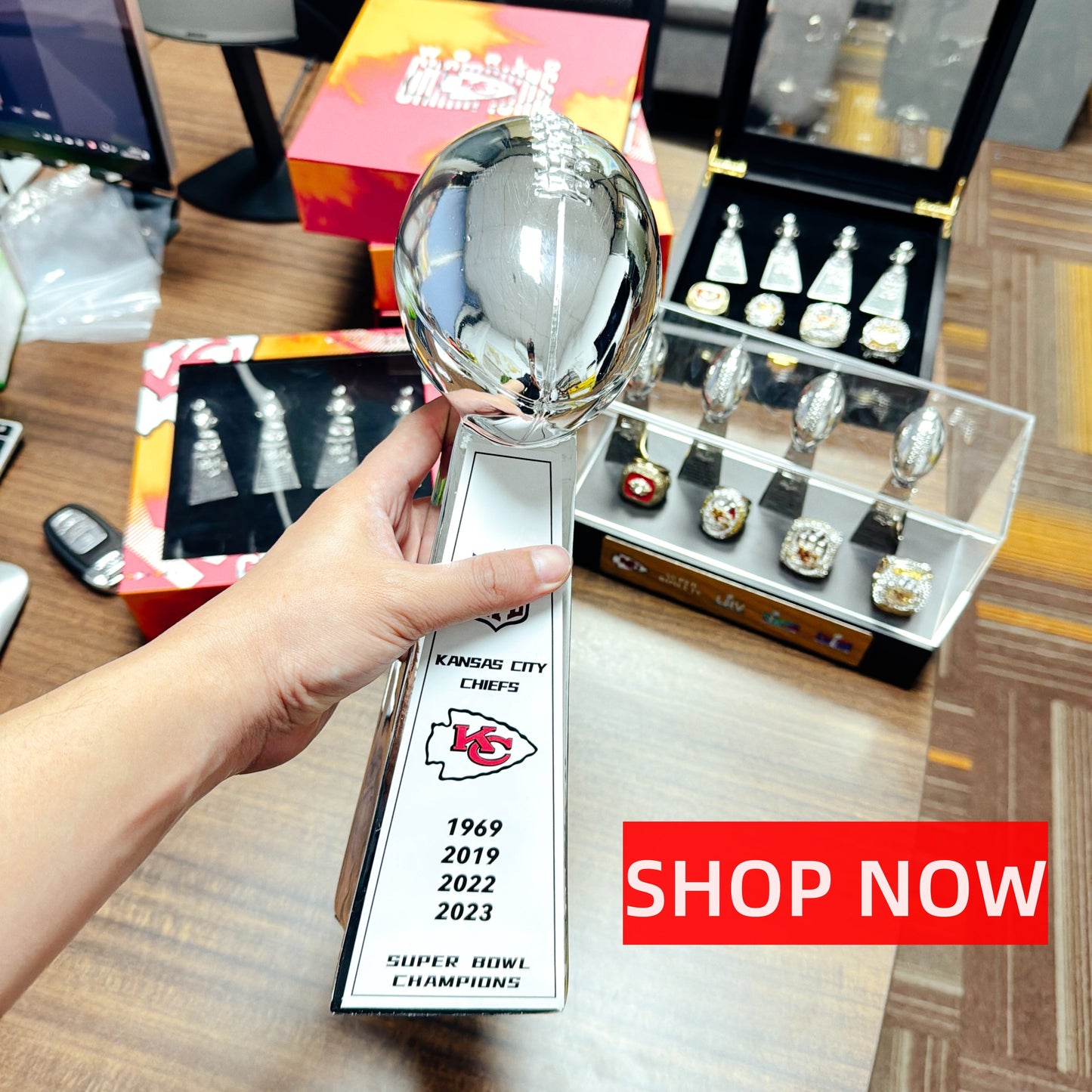 [NFL]Kansas City Chiefs,1969/2019/2022/2023 Vince Lombardi ,  Super Bowl Championship Trophy Resin Version
