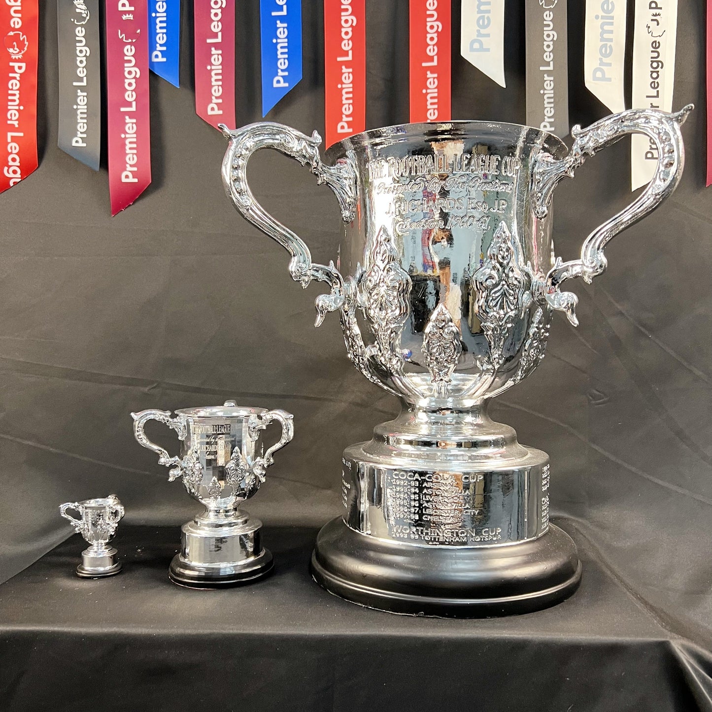 League Cup Carabao Cup Trophy(Only 42cm With 2024-25 Newcastle United  Engraved On the Base) )