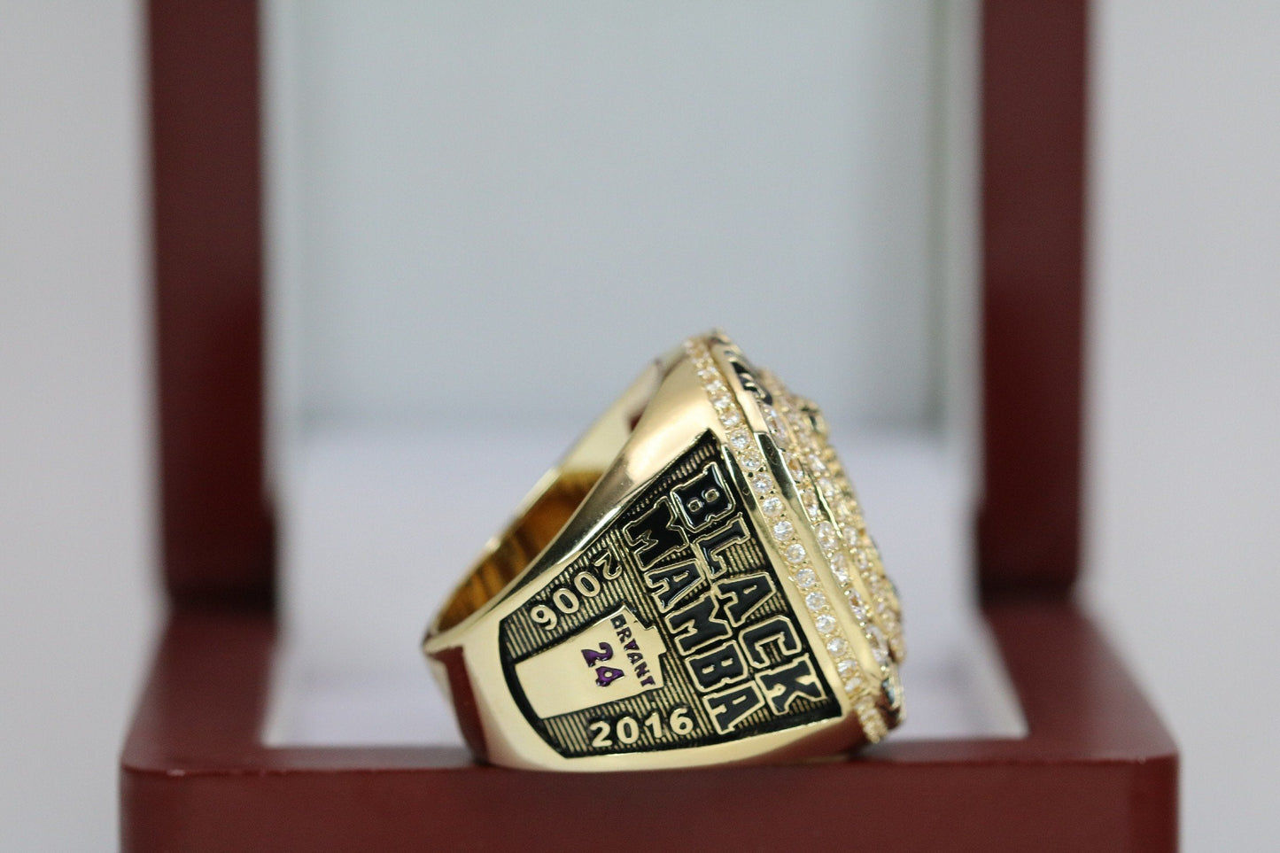 Kobe Bryant Commemorative Ring (1996-2016) - Premium Series