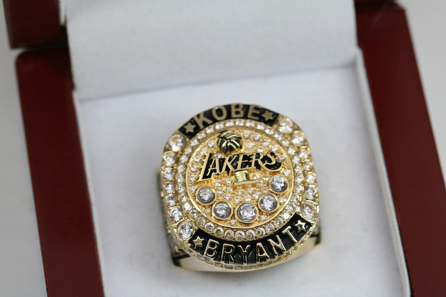 Kobe Bryant Commemorative Ring (1996-2016) - Premium Series