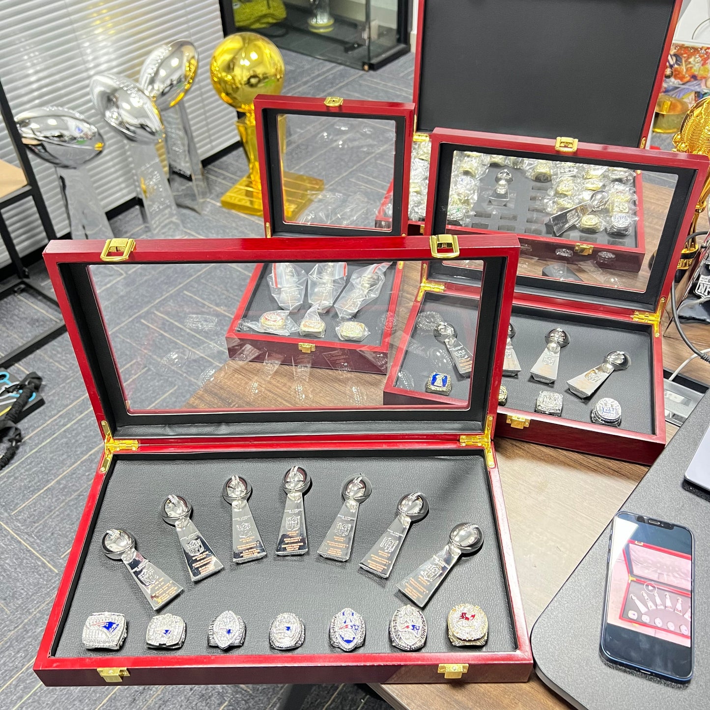 [Tom Brady]NFL 7-pcs Championship Rings And Trophies Set Box Goat Tom Brady MVP