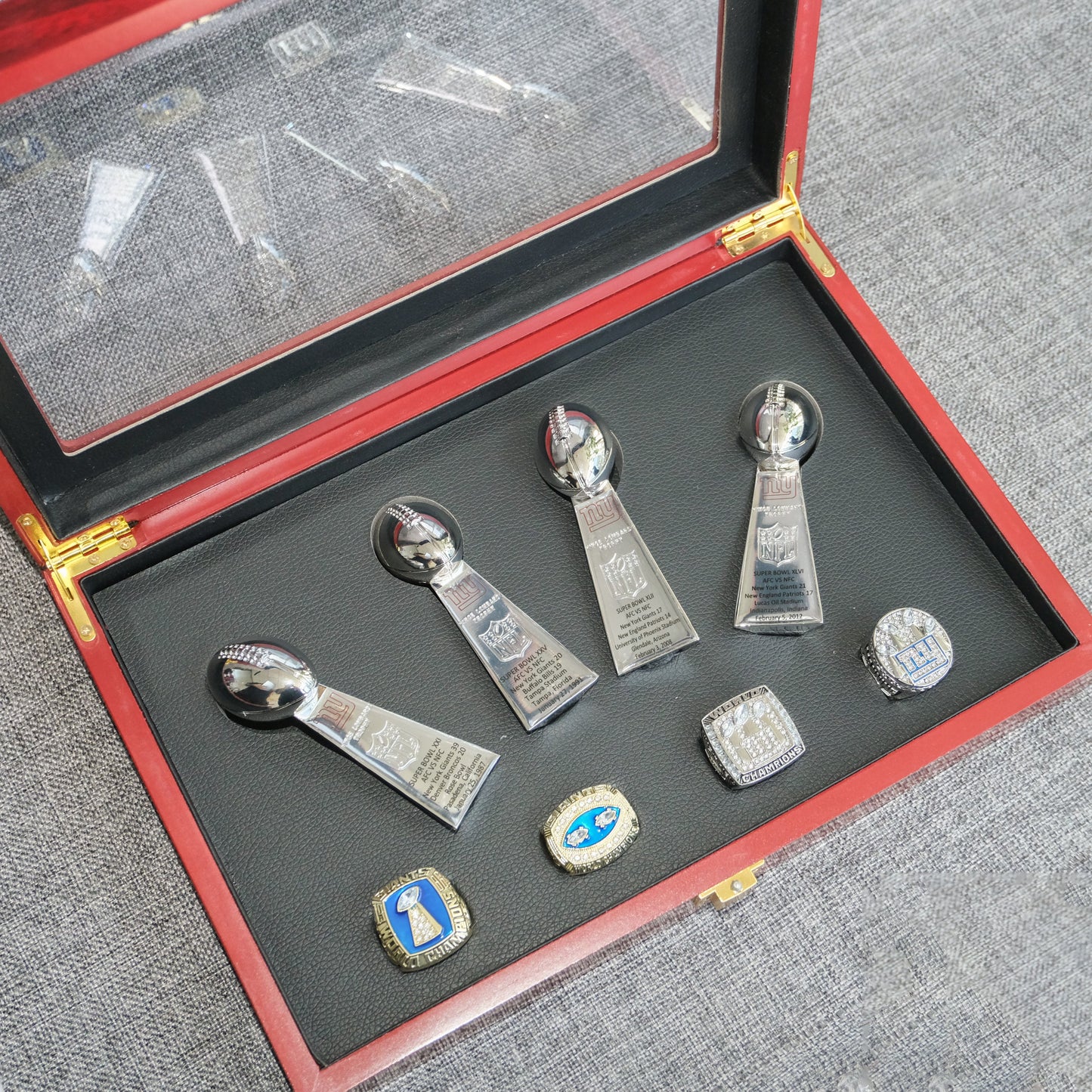 [ NEW YORK GIANTS]4 Trophys and 4 Pcs Ring Set + Box NFL